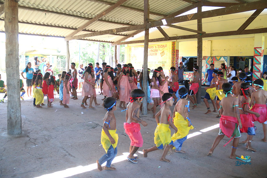 Dia do Índio: Jogos e Brincadeiras Indígenas no II Encontro Pluricultural em Bonito
