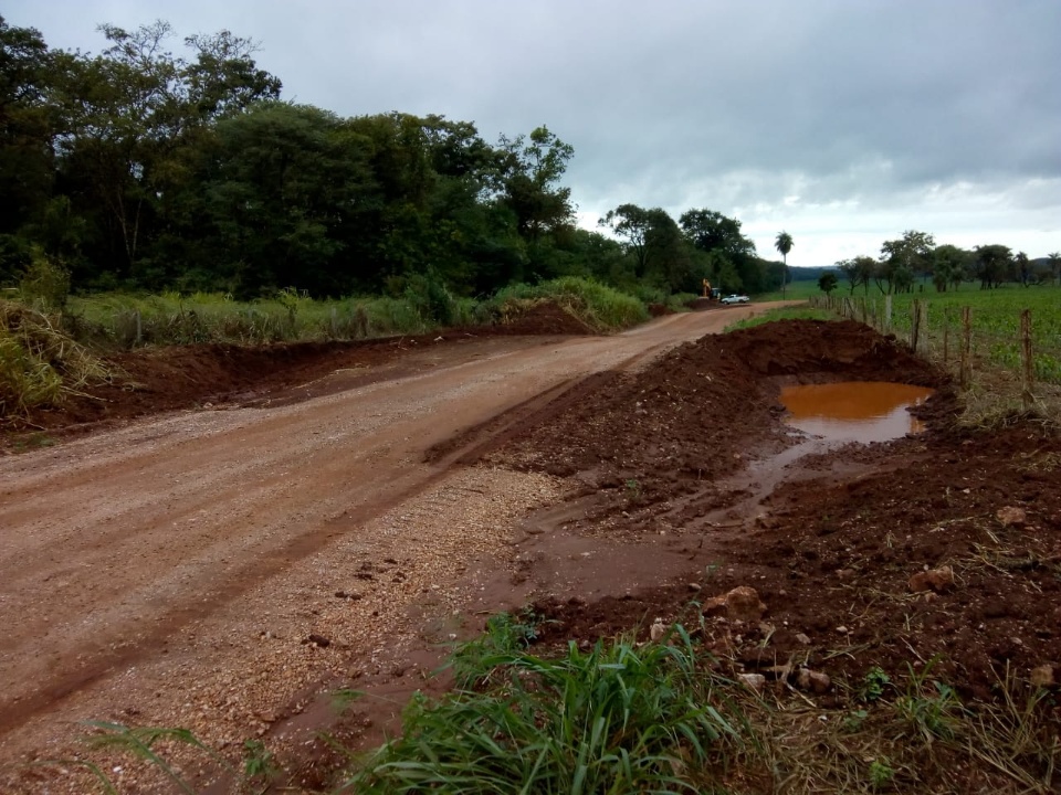 Meio Ambiente realiza ações de conservação de água e solo na região do Anhumas