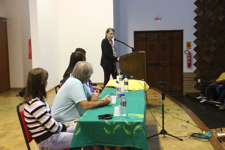 Projeto 'Conhecer Bonito' faz com que alunos do município vivenciem o turismo na prática