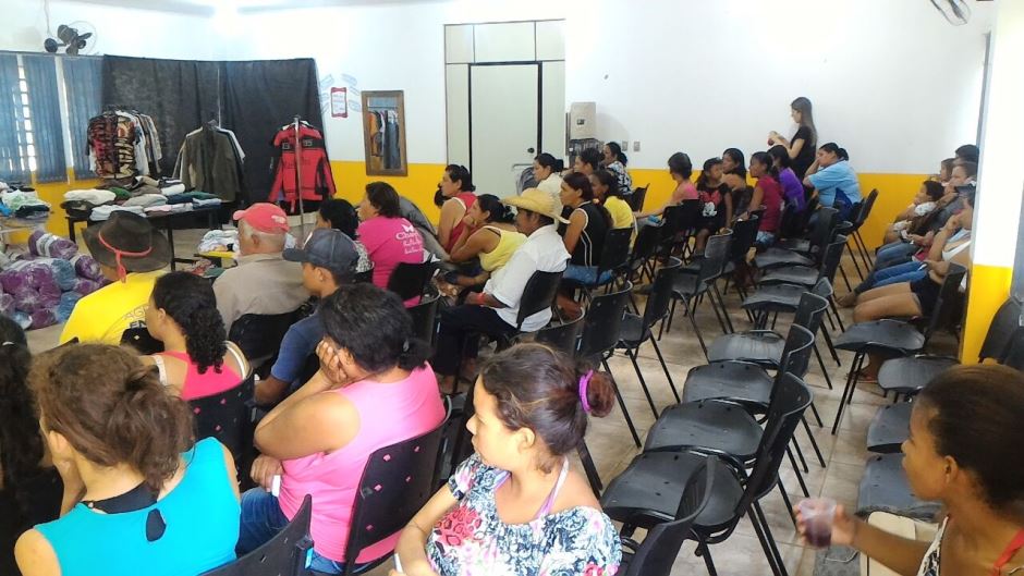 Assistência Social realiza entrega de cobertores e roupas em Bonito