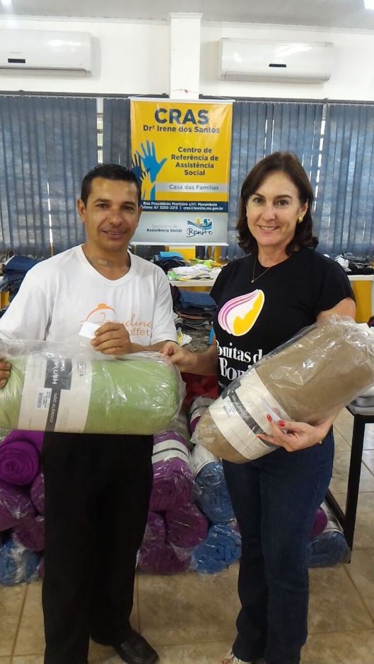 Assistência Social realiza entrega de cobertores e roupas em Bonito