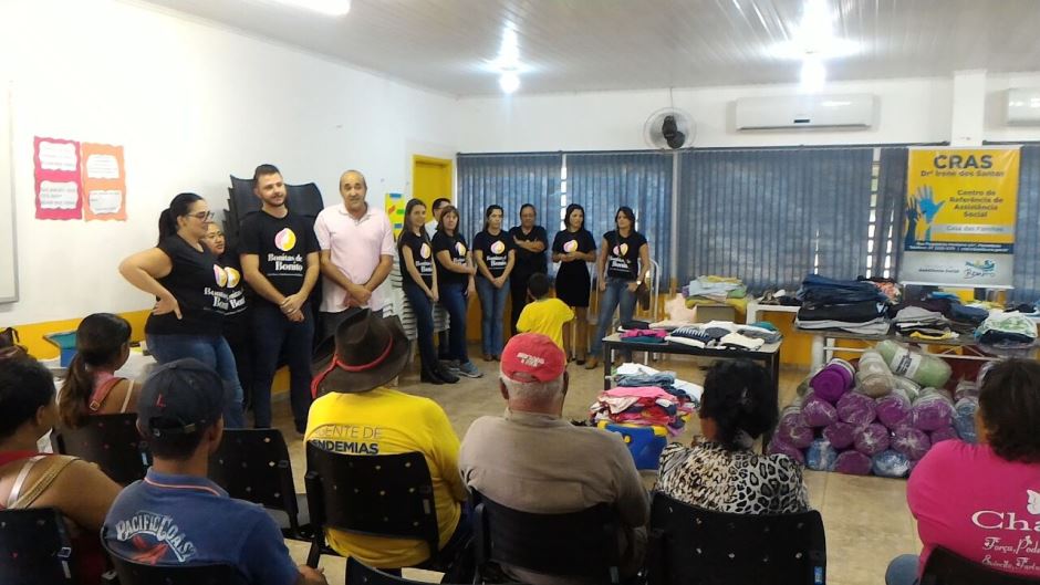 Assistência Social realiza entrega de cobertores e roupas em Bonito