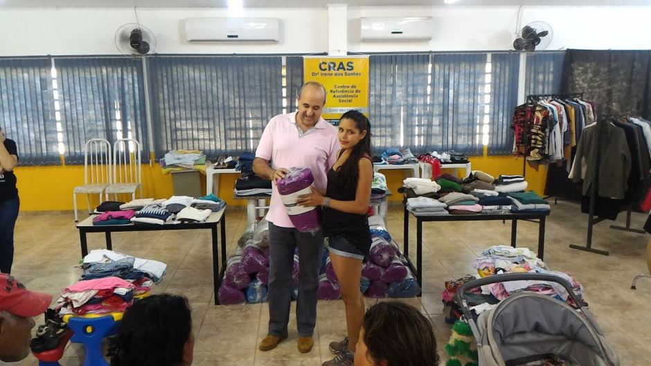Assistência Social realiza entrega de cobertores e roupas em Bonito