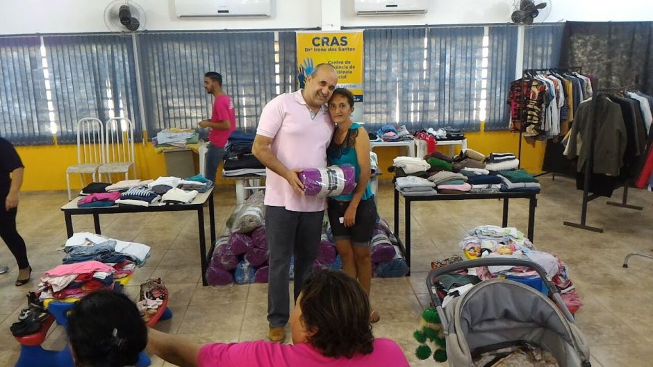 Assistência Social realiza entrega de cobertores e roupas em Bonito