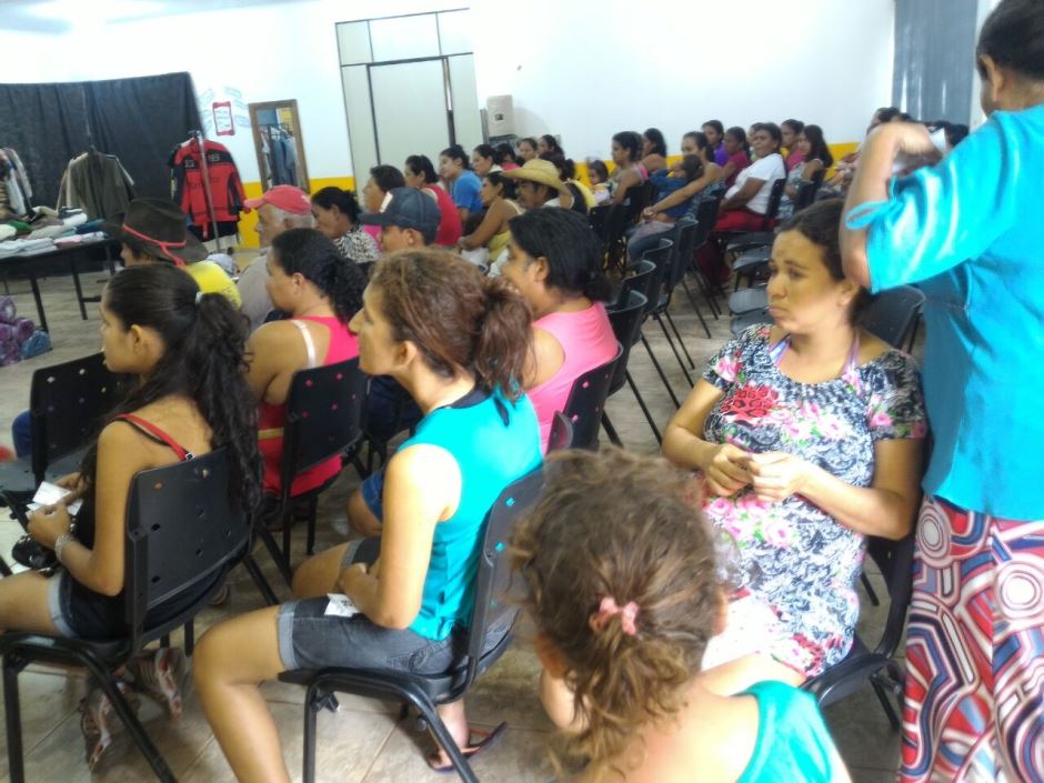 Assistência Social realiza entrega de cobertores e roupas em Bonito