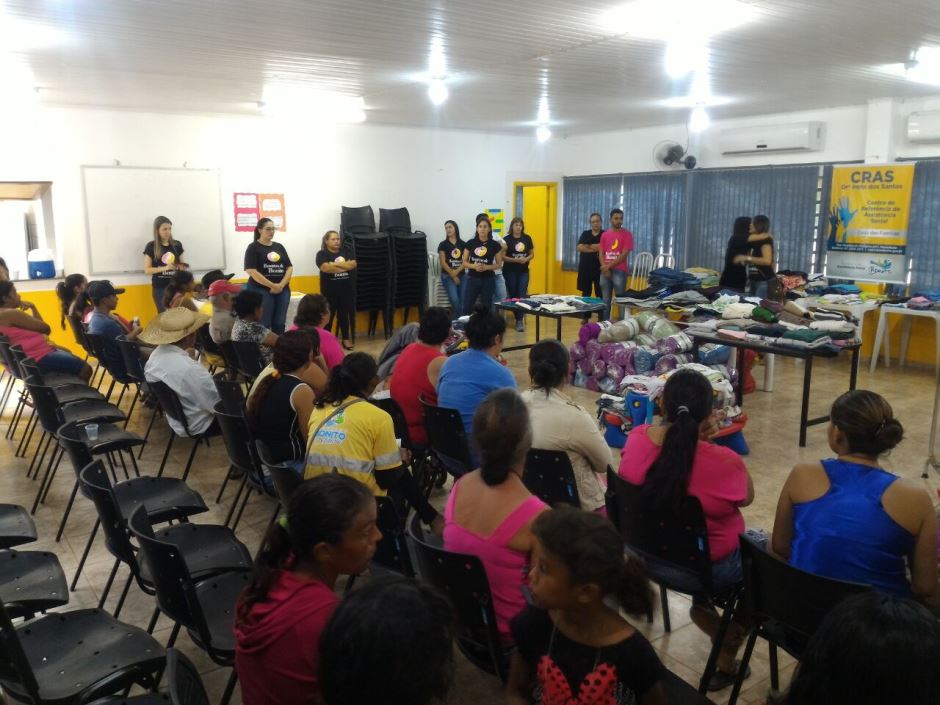 Assistência Social realiza entrega de cobertores e roupas em Bonito
