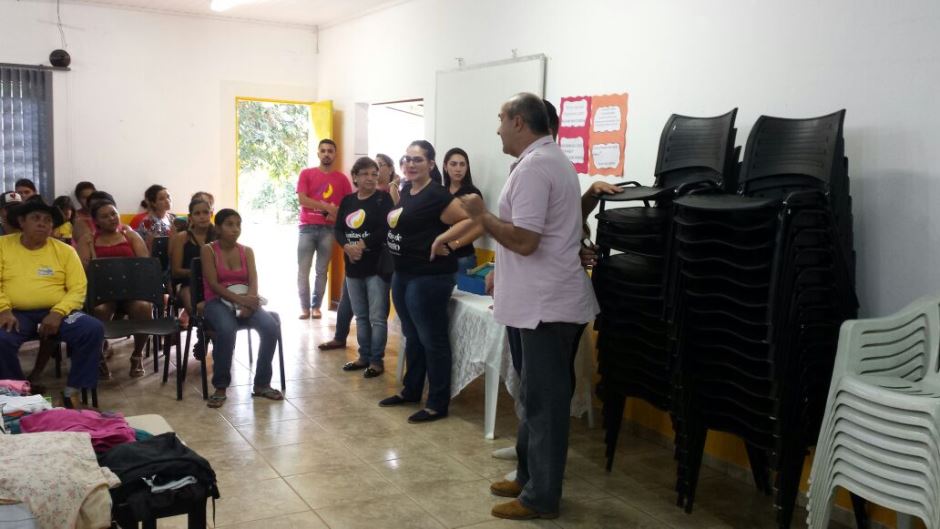 Assistência Social realiza entrega de cobertores e roupas em Bonito