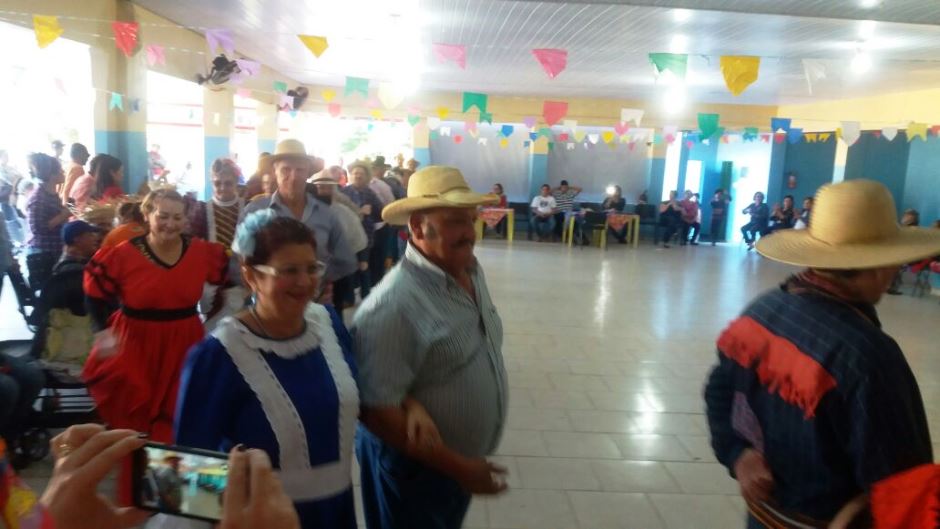 Festa Junina da Melhor Idade em Bonito foi um sucesso