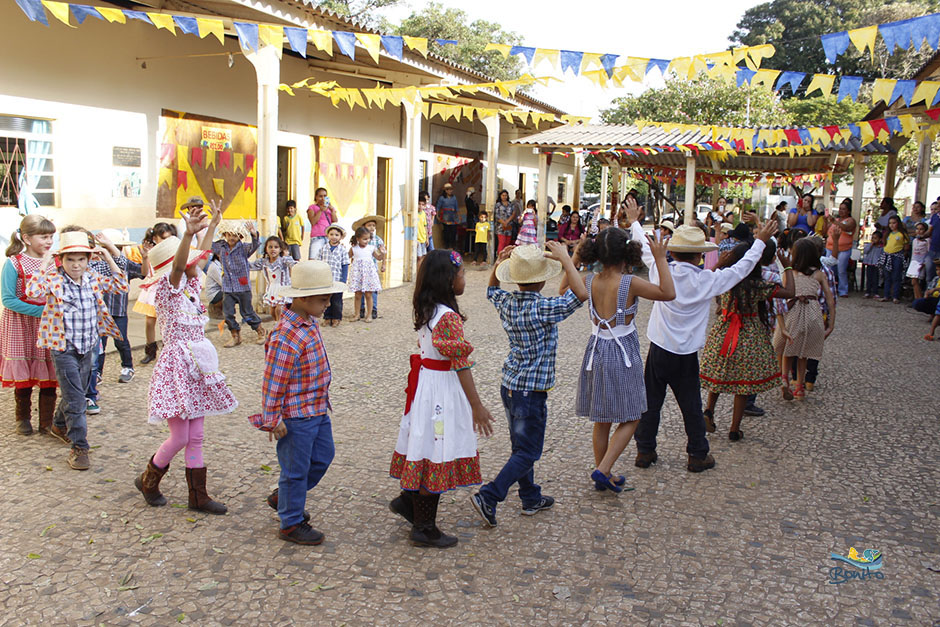 Festa Junina na Escola Municipal Manoel Inácio de Farias