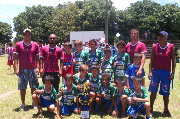 Escolinha de Futebol Gol de Placa comemora título no Pantanal Brasil Open