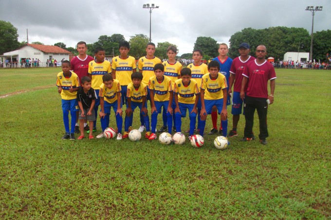 Escolinha de Futebol Gol de Placa comemora título no Pantanal Brasil Open