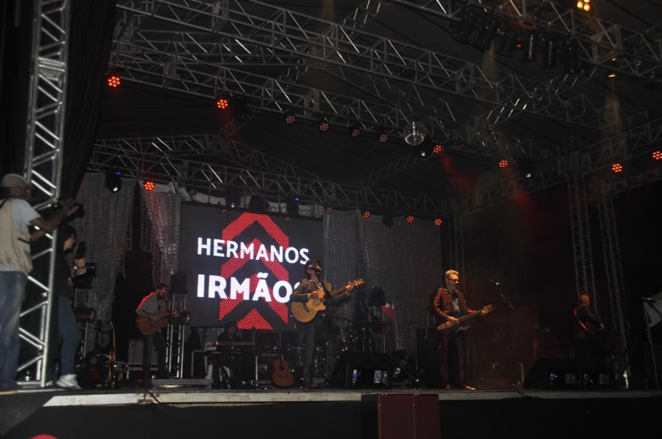 1º Dia de Festival: Recepção do governador, oficina, cortejo, homenagens e muita arte