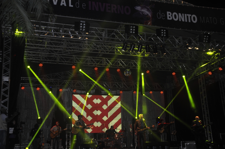 1º Dia de Festival: Recepção do governador, oficina, cortejo, homenagens e muita arte