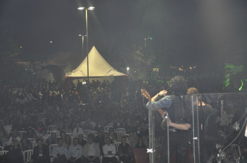 1º Dia de Festival: Recepção do governador, oficina, cortejo, homenagens e muita arte