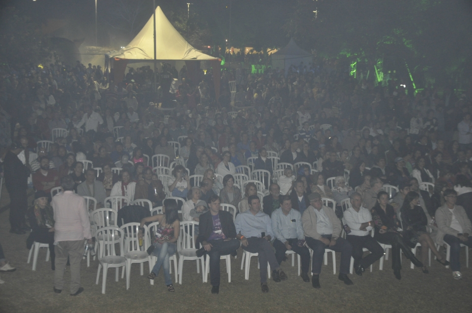 1º Dia de Festival: Recepção do governador, oficina, cortejo, homenagens e muita arte