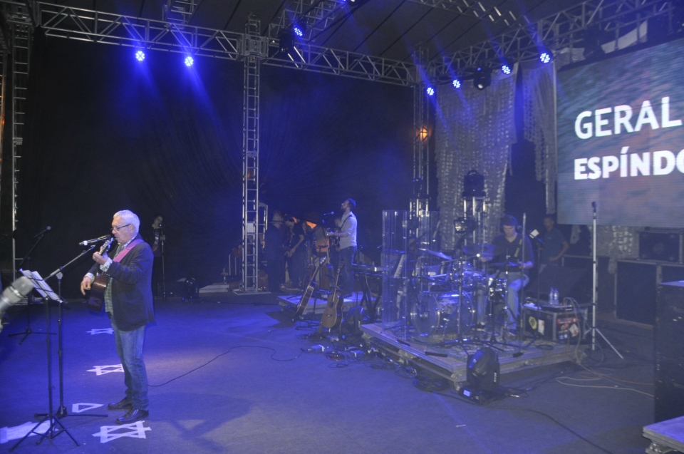 1º Dia de Festival: Recepção do governador, oficina, cortejo, homenagens e muita arte