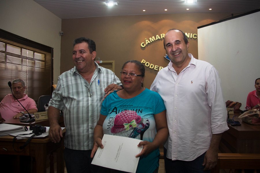 Entrega das escrituras dos lotes dos funcionários públicos municipais de Bonito