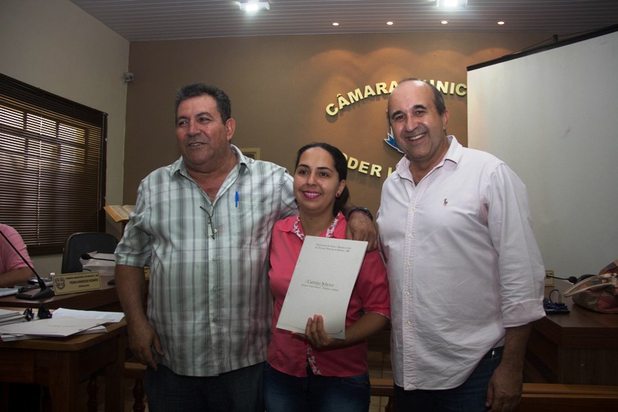 Entrega das escrituras dos lotes dos funcionários públicos municipais de Bonito