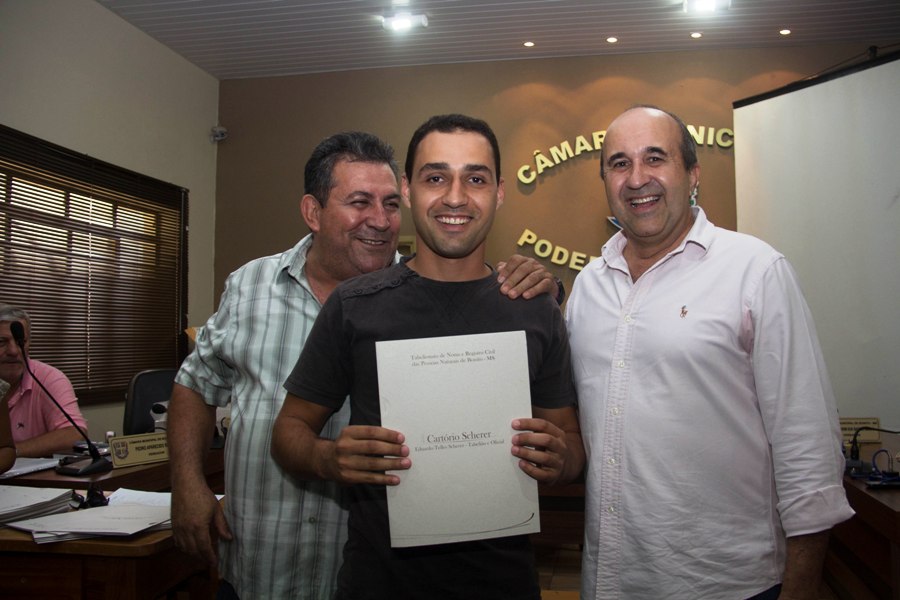 Entrega das escrituras dos lotes dos funcionários públicos municipais de Bonito