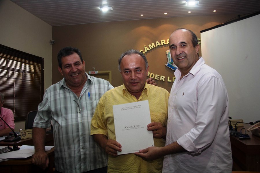Entrega das escrituras dos lotes dos funcionários públicos municipais de Bonito