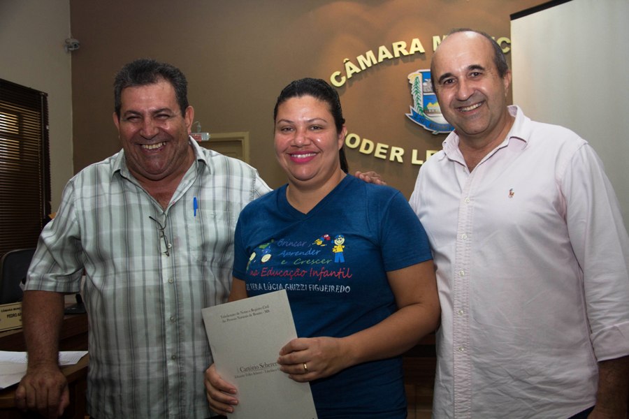 Entrega das escrituras dos lotes dos funcionários públicos municipais de Bonito