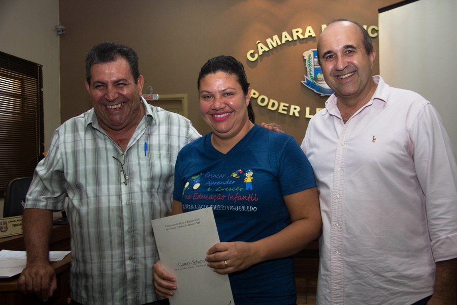 Entrega das escrituras dos lotes dos funcionários públicos municipais de Bonito