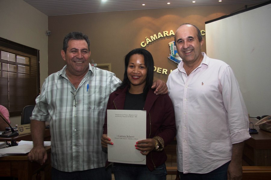 Entrega das escrituras dos lotes dos funcionários públicos municipais de Bonito