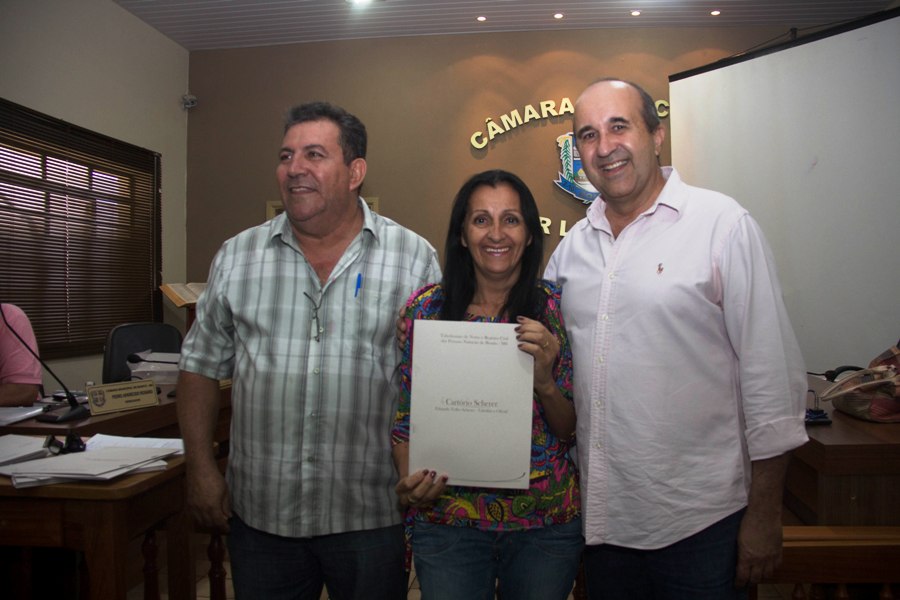 Entrega das escrituras dos lotes dos funcionários públicos municipais de Bonito
