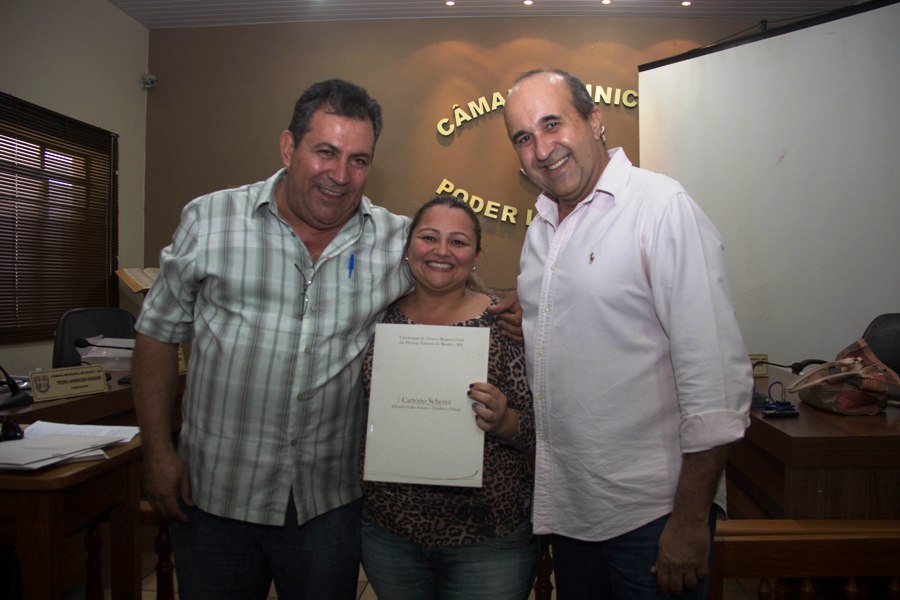 Entrega das escrituras dos lotes dos funcionários públicos municipais de Bonito