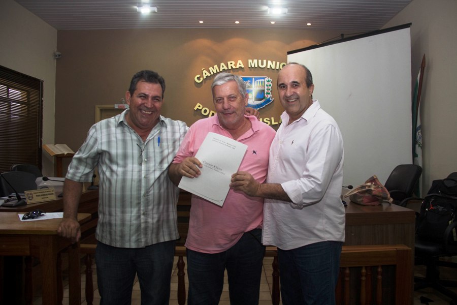 Entrega das escrituras dos lotes dos funcionários públicos municipais de Bonito