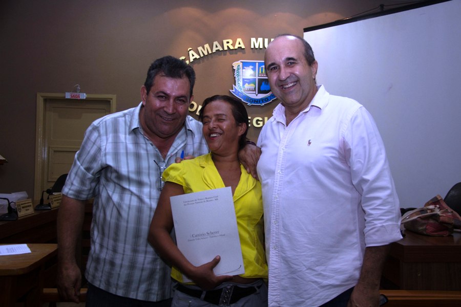 Entrega das escrituras dos lotes dos funcionários públicos municipais de Bonito