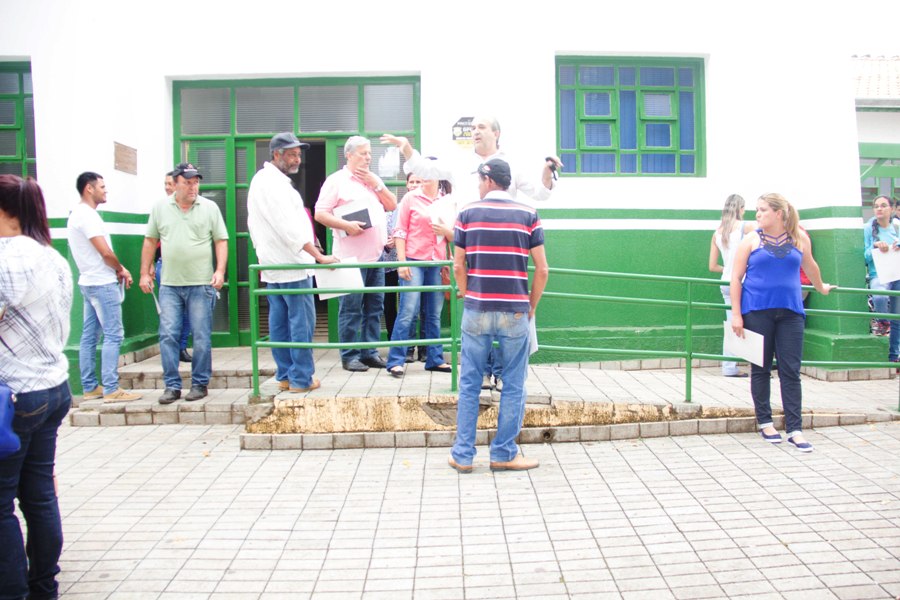 Entrega das escrituras dos lotes dos funcionários públicos municipais de Bonito