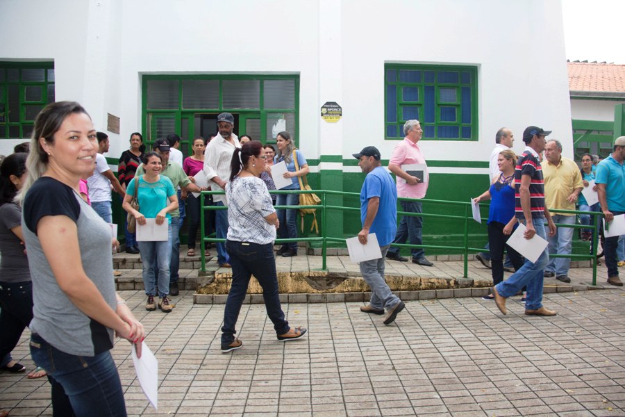 Entrega das escrituras dos lotes dos funcionários públicos municipais de Bonito