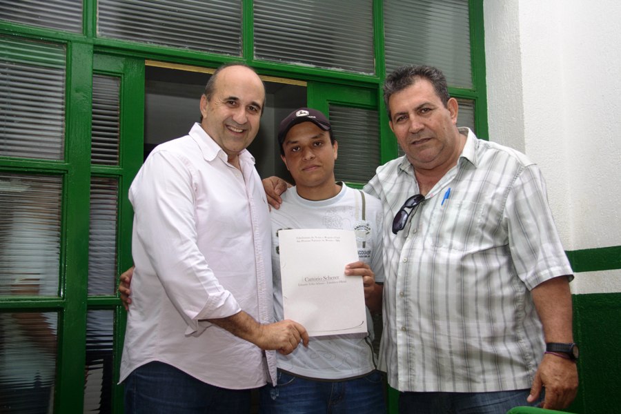 Entrega das escrituras dos lotes dos funcionários públicos municipais de Bonito