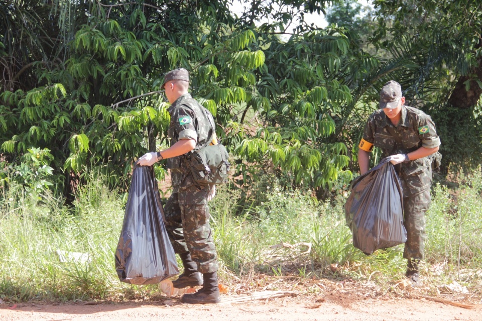 Mutirão mobiliza equipes da Prefeitura Municipal e do Exército