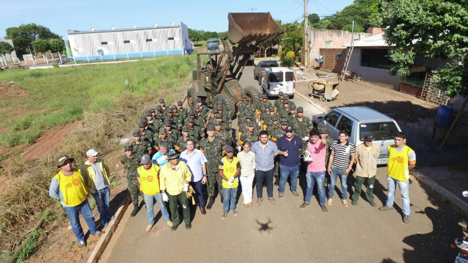 Mutirão mobiliza equipes da Prefeitura Municipal e do Exército
