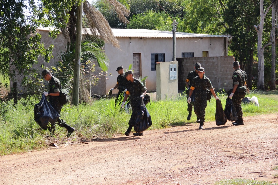 Mutirão mobiliza equipes da Prefeitura Municipal e do Exército