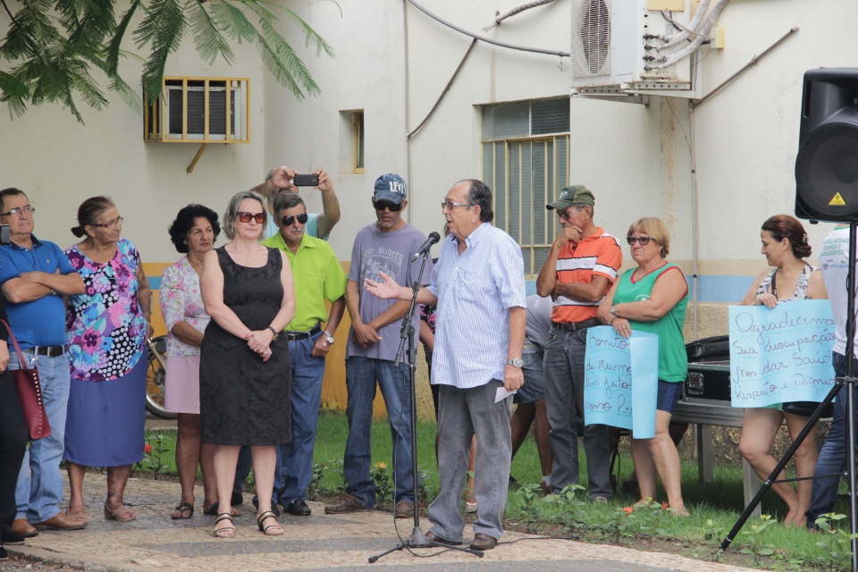 Prefeitura entrega novos veículos para a Saúde e o Meio Ambiente