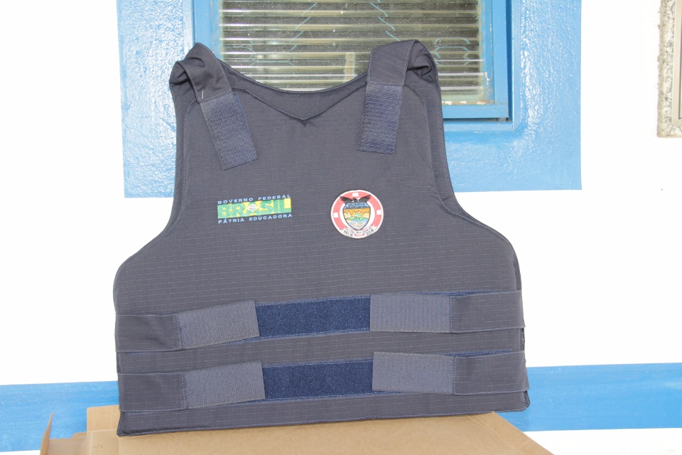 Prefeitura entrega coletes balísticos para a Guarda Municipal