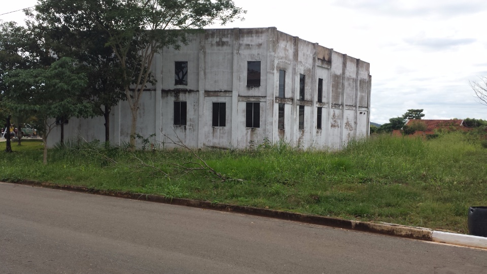 Prefeitura dá prazo de 10 dias para limpeza de terrenos