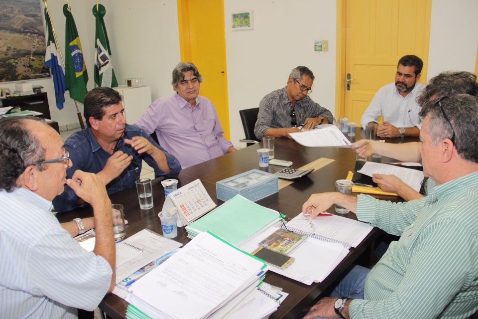Prefeito recebe secretário de Cultura e Cidadania, Athayde Nery