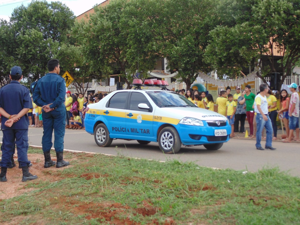 Simulação de acidente divulga campanha Maio Amarelo