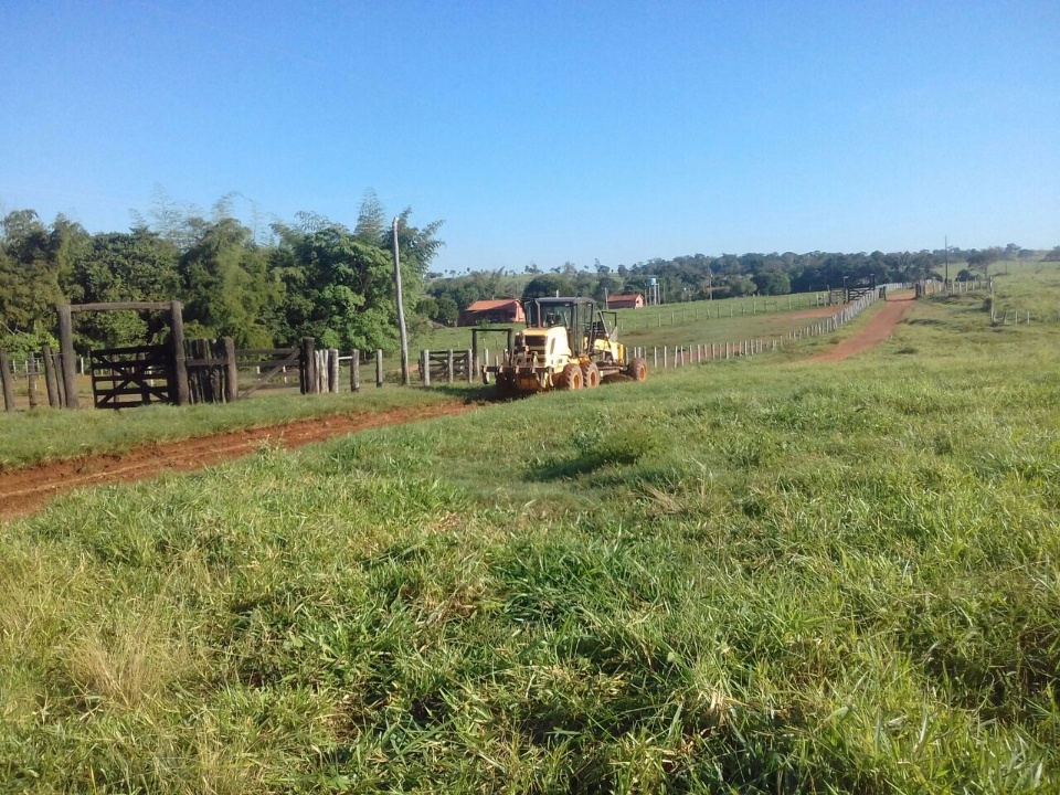 Secretaria de Obras realiza patrolamento na estrada do Quati