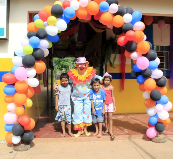 Escola Municipal comemora "Dia do Circo" em Bonito