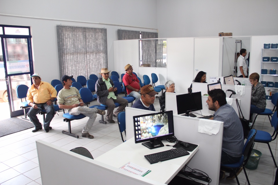 Farmácia Municipal e SEMEC já estão em novo endereço Farmácia Municipal e SEMEC já estão em novo endereço