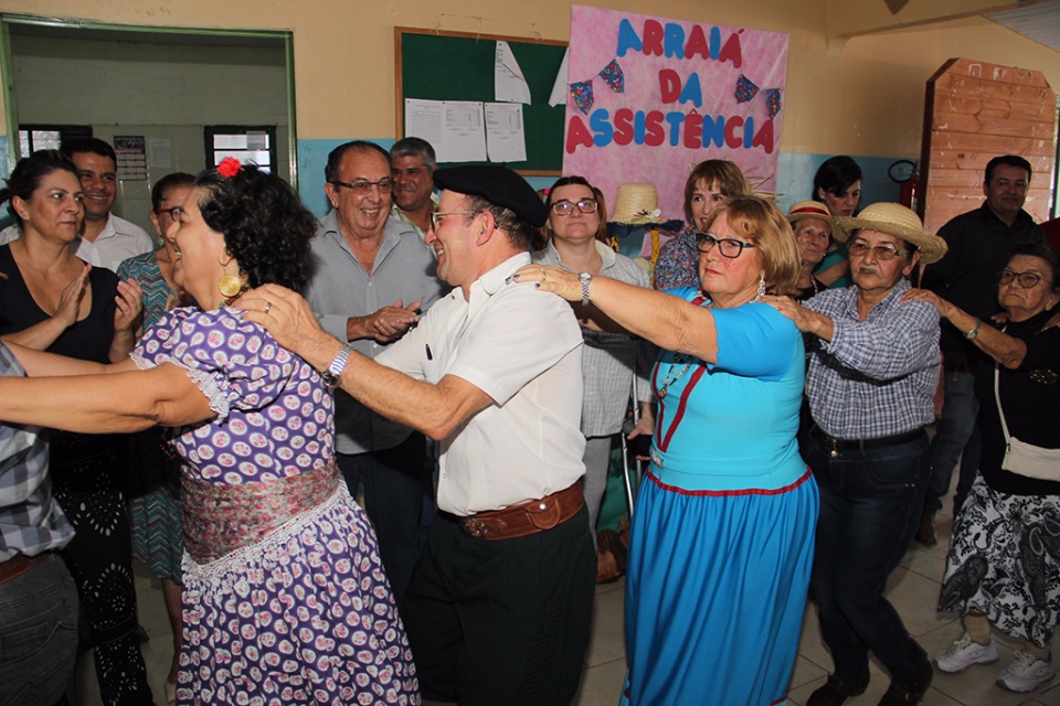 Secretaria de Assistência Social realiza o Arraiá do Conviver