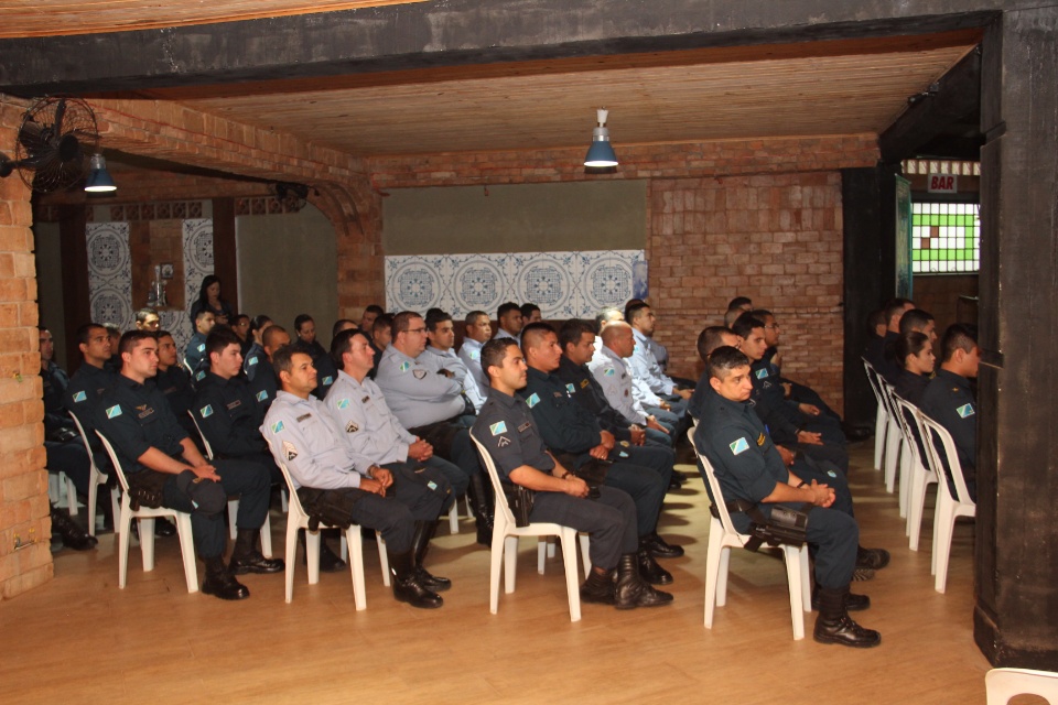 Prefeito participa da formatura de agentes de trânsito
