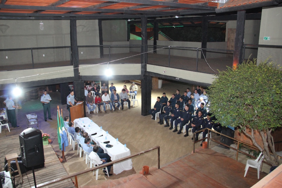 Prefeito participa da formatura de agentes de trânsito