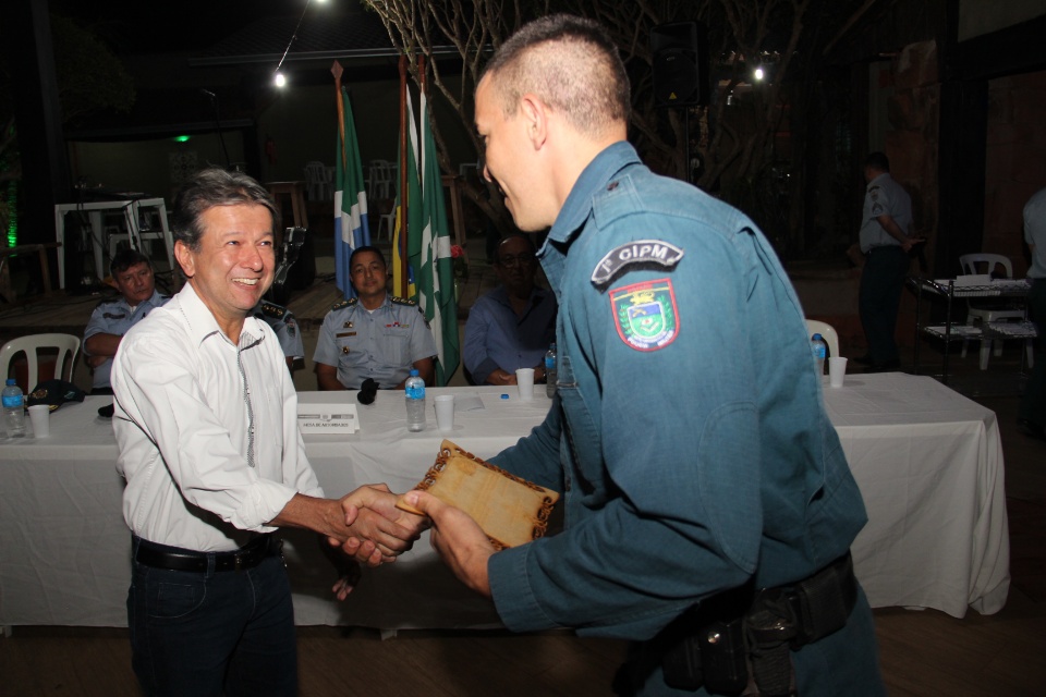 Prefeito participa da formatura de agentes de trânsito