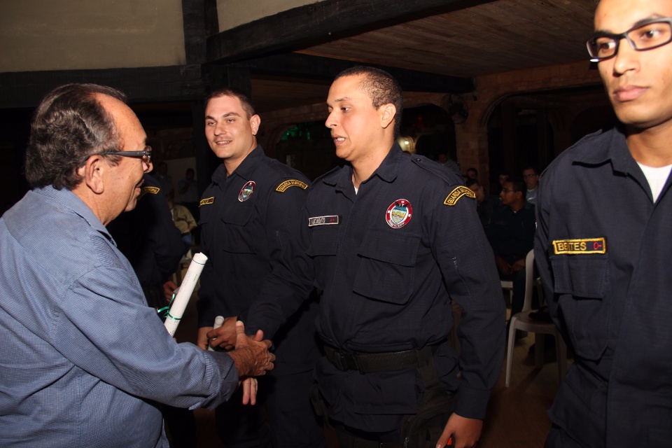 Prefeito participa da formatura de agentes de trânsito
